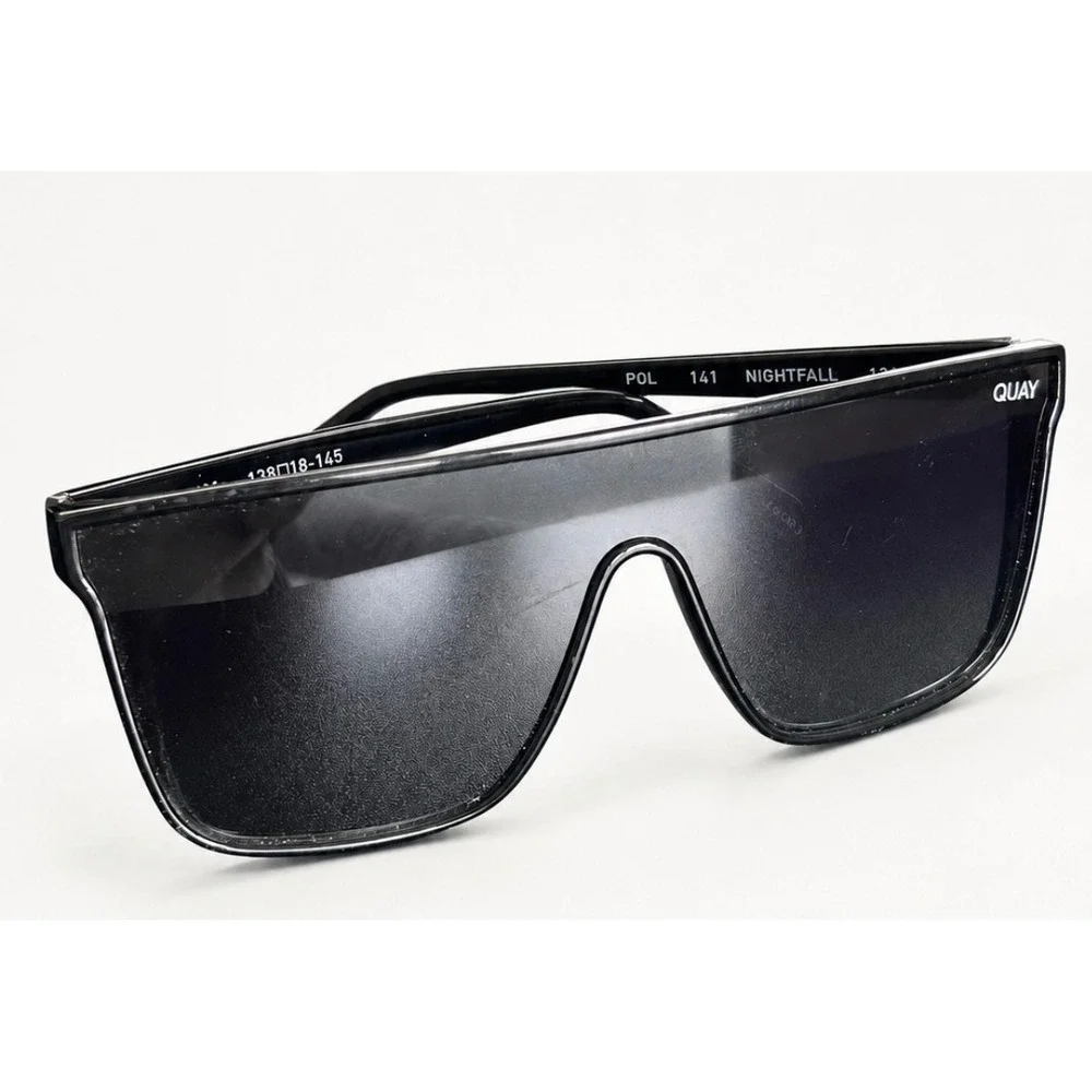 Quay Nightfall Polarized Shield Sunglasses Black Oversized summer  141 1212